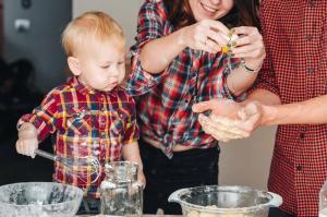 Henkilökohtainen kokki: 5 syytä opettaa lapsellesi kokata