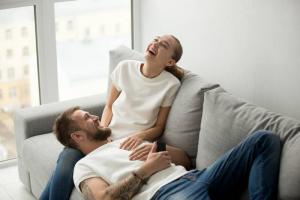 Miksi onnellisuus vaimo on tärkeää vahvan ja pitkäaikaisia ​​suhteita