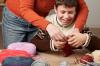 Ompelija Alphabet: 10 syytä opettaa lapselle neulominen
