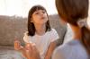 5 puhetta, kuinka voit opettaa lasta ollessasi kotona