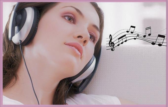 Vähentää kipua pään auttaa musiikki