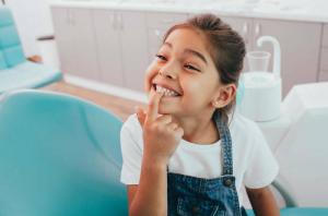 Kuinka valmistaa lapsesi vierailulle hammaslääkäriin: lääkärin neuvoja