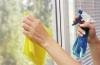 Kuinka pestä ikkunat oikein molemmilla puolilla asunnossa: yksityiskohtaiset ohjeet