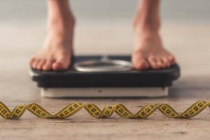 Tutkijat ovat nimetty tärkein syy, miksi se on vaikea laihtua: ei liian laiska eikä ylensyöntiä