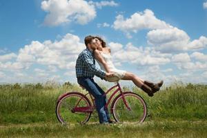 Miten rakastua miehen: 5 Tips psykologit, jotka työskentelevät